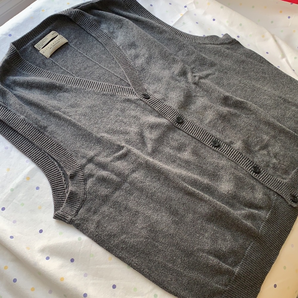 Vintage Sweater Vest - Picture 5 of 9